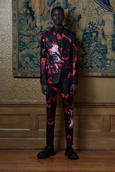 Look 18